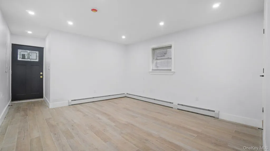 1616 Hammersley Avenue Bronx NY 10469