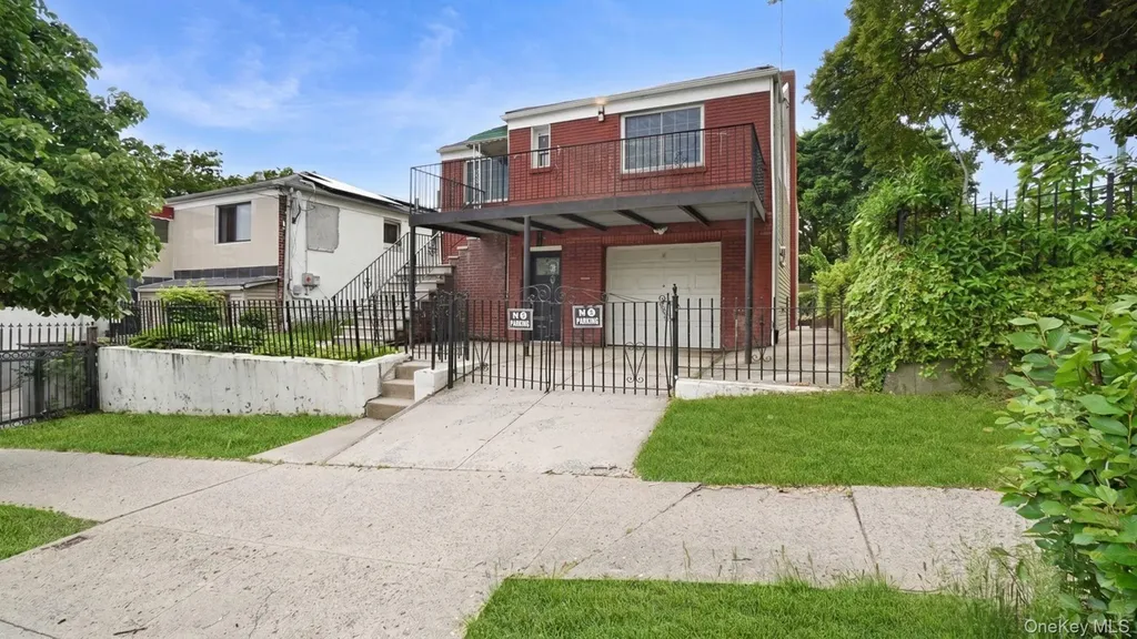 1616 Hammersley Avenue Bronx NY 10469