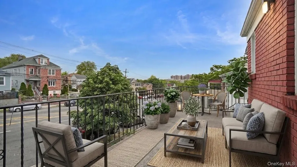 1616 Hammersley Avenue Bronx NY 10469