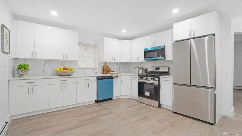 1616 Hammersley Avenue Bronx NY 10469