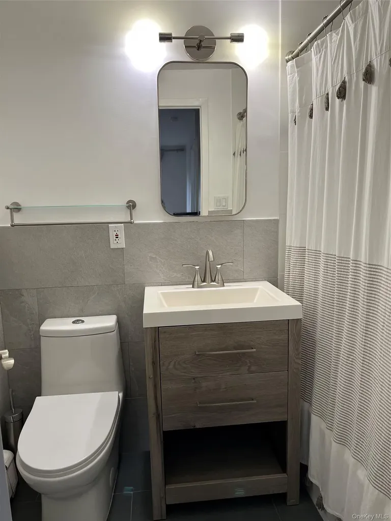 140-24 31st Drive Flushing NY 11354