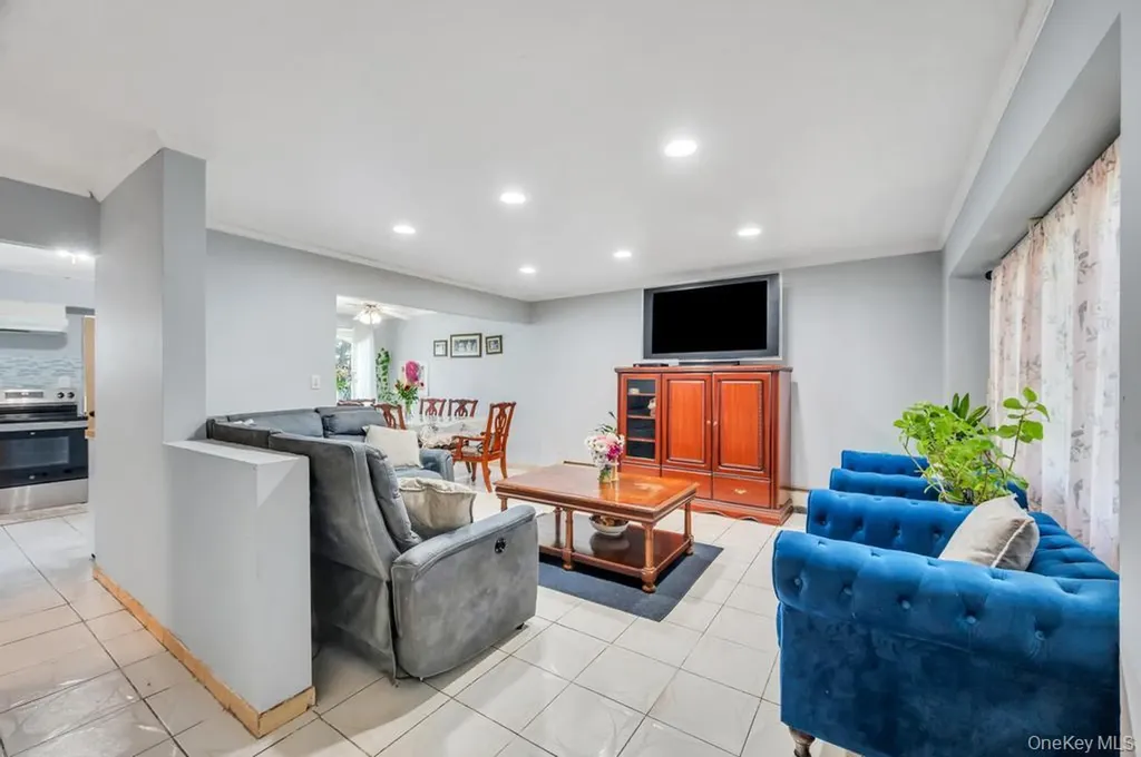 1050 Stewart Avenue Bethpage NY 11714