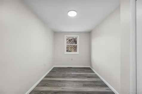 1-18 Willow Way Rhinebeck NY 12572