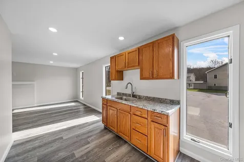 1-18 Willow Way Rhinebeck NY 12572