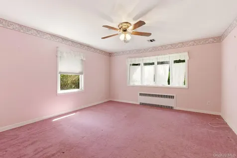 380 Duck Pond Road Matinecock NY 11560