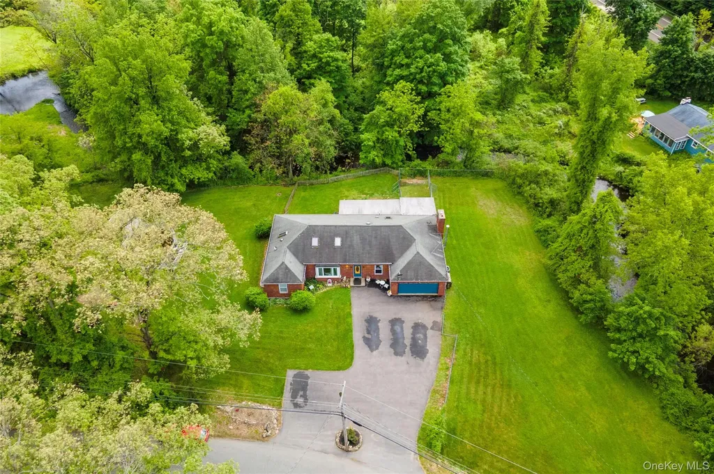 21 E Mountain Road S Cold Spring NY 10516
