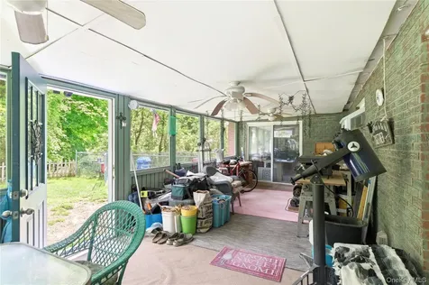 21 E Mountain Road S Cold Spring NY 10516