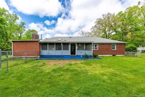 21 E Mountain Road S Cold Spring NY 10516