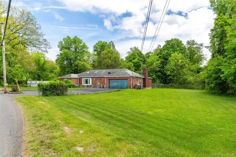 21 E Mountain Road S Cold Spring NY 10516