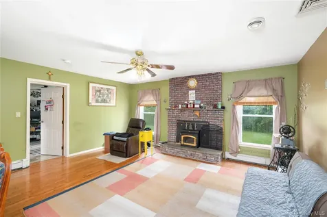 21 E Mountain Road S Cold Spring NY 10516