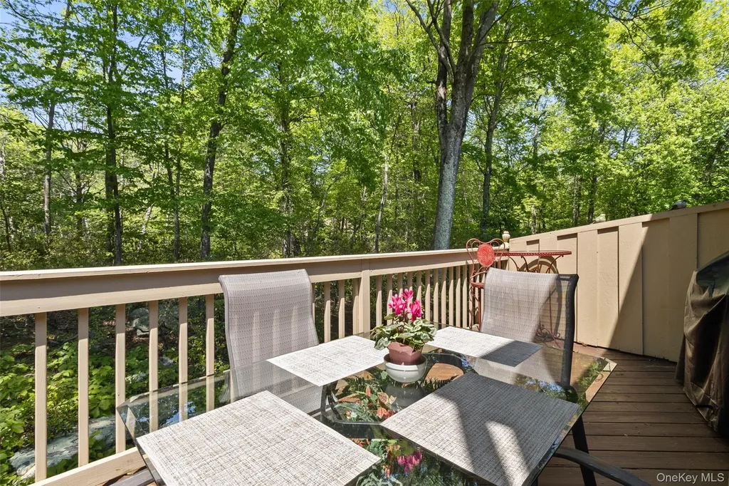 183 Laurel Ridge South Salem NY 10590