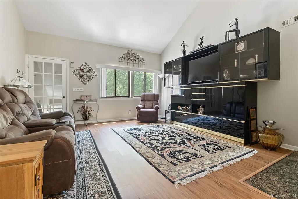 183 Laurel Ridge South Salem NY 10590