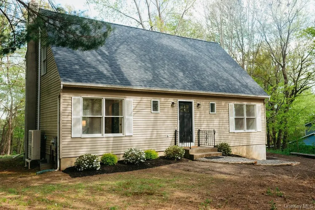 3 Seymour Drive Red Hook NY 12571