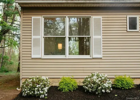 3 Seymour Drive Red Hook NY 12571