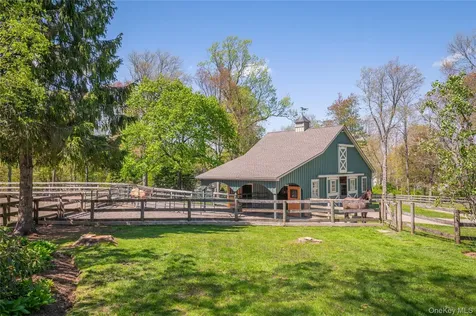 212 Hunt Lane North Salem NY 10560