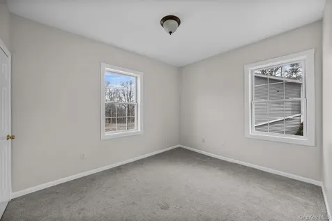 1-18 Willow Way Rhinebeck NY 12572
