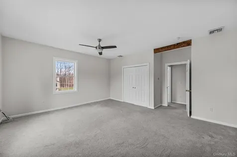 1-18 Willow Way Rhinebeck NY 12572