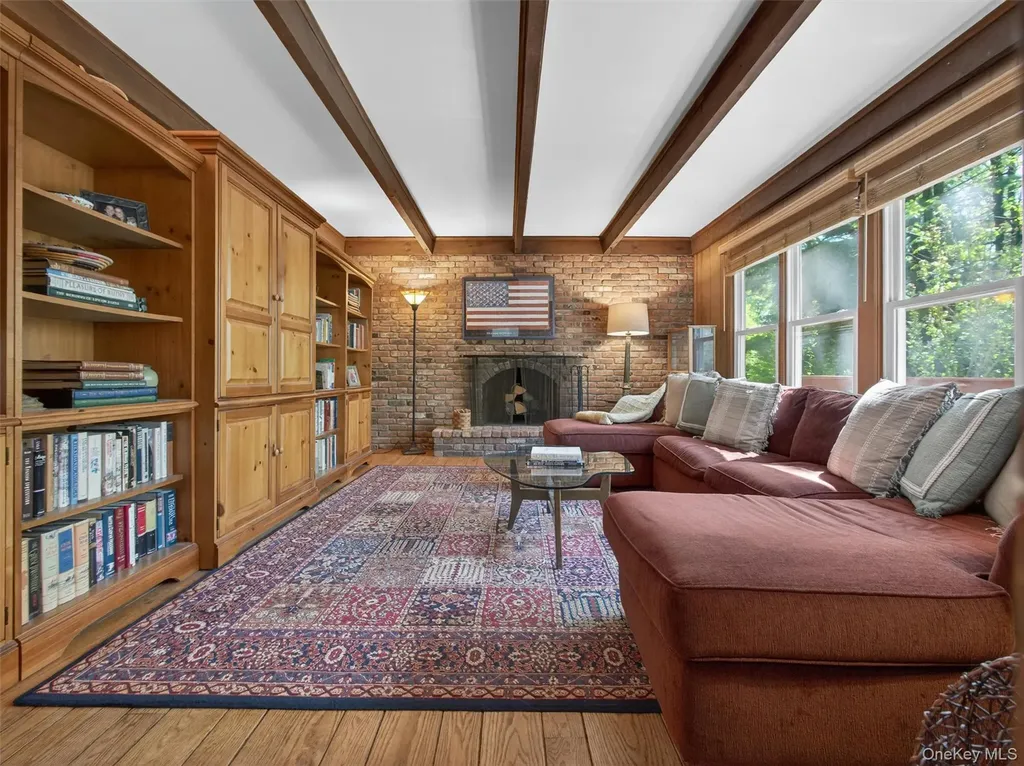 9 Woodthrush Drive West Nyack NY 10994