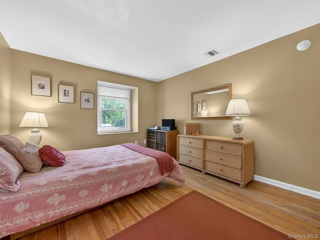 9 Woodthrush Drive West Nyack NY 10994