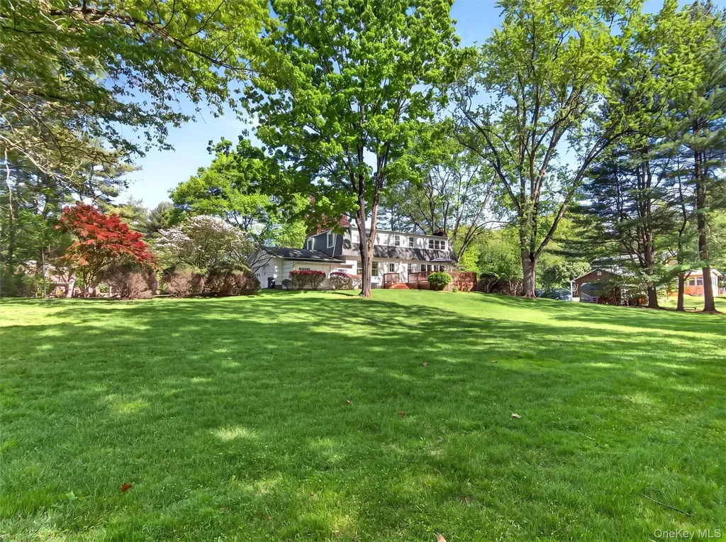 9 Woodthrush Drive West Nyack NY 10994
