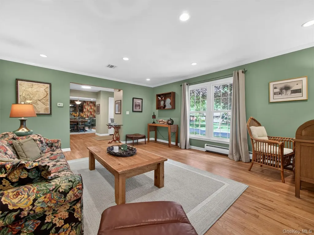 9 Woodthrush Drive West Nyack NY 10994