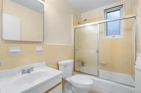 4 Channing Place Eastchester NY 10709