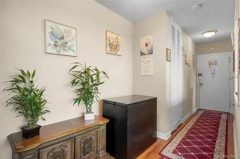 4 Channing Place Eastchester NY 10709