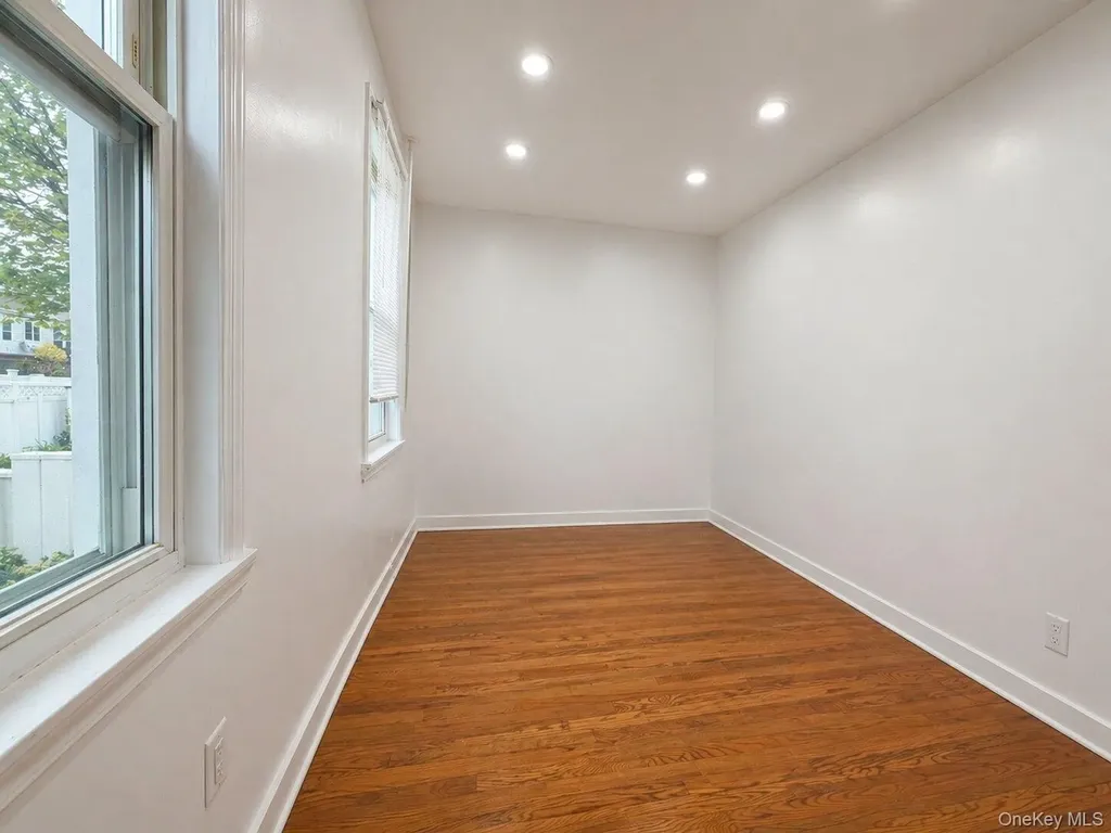 14717 15th Avenue Whitestone NY 11357