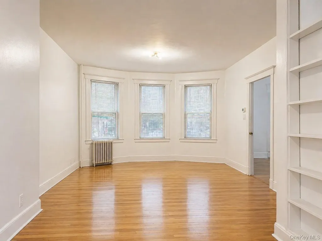 14717 15th Avenue Whitestone NY 11357