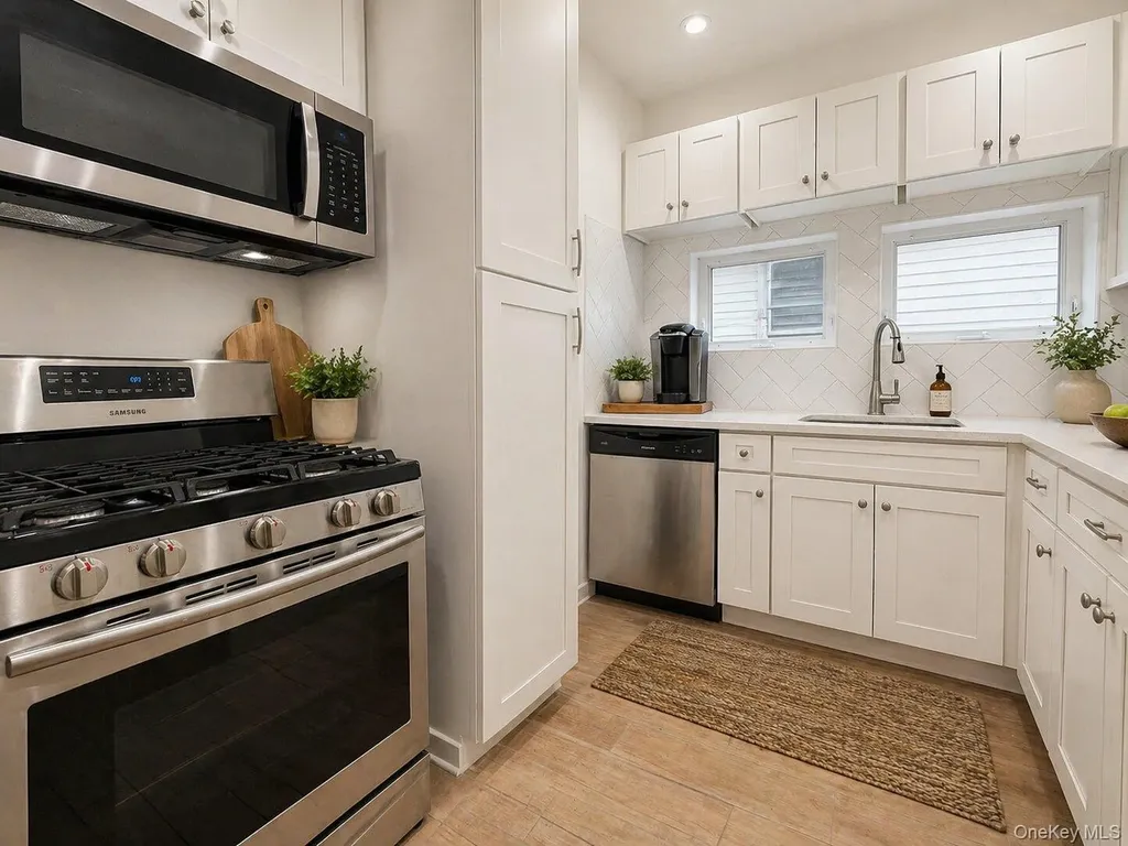 14717 15th Avenue Whitestone NY 11357