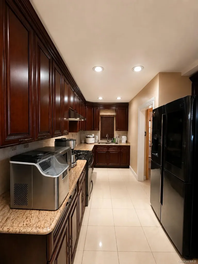 5143 Bell Boulevard Bayside NY 11364
