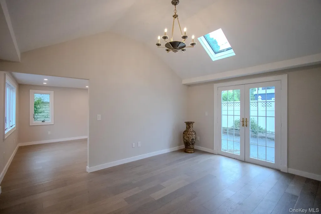 48 Ripple Lane Levittown NY 11756