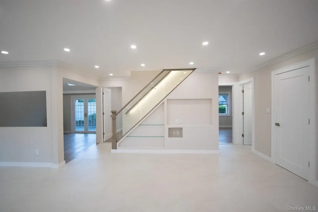 48 Ripple Lane Levittown NY 11756