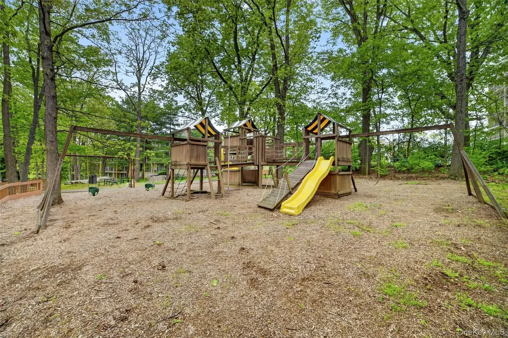 150 Overlook Avenue Peekskill NY 10566