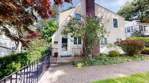 15 Woodbine Road Irvington NY 10533