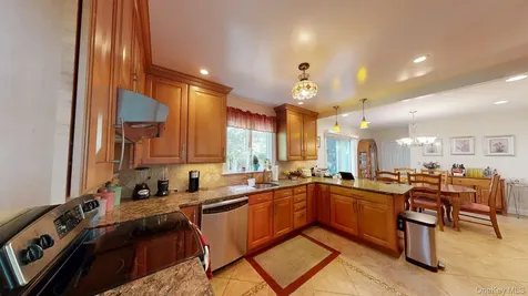 15 Woodbine Road Irvington NY 10533