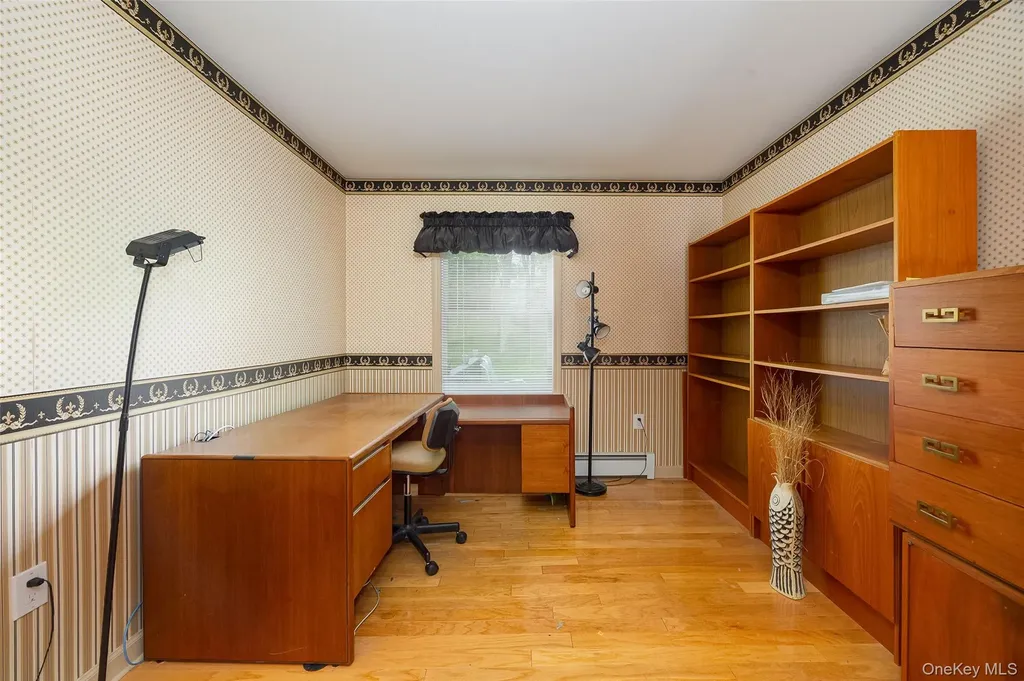 11 Trotter Lane Poughkeepsie NY 12603