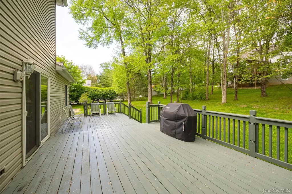 11 Trotter Lane Poughkeepsie NY 12603