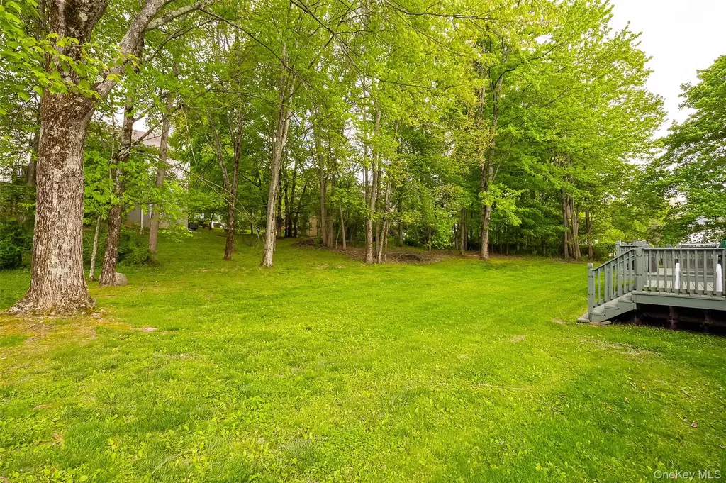 11 Trotter Lane Poughkeepsie NY 12603