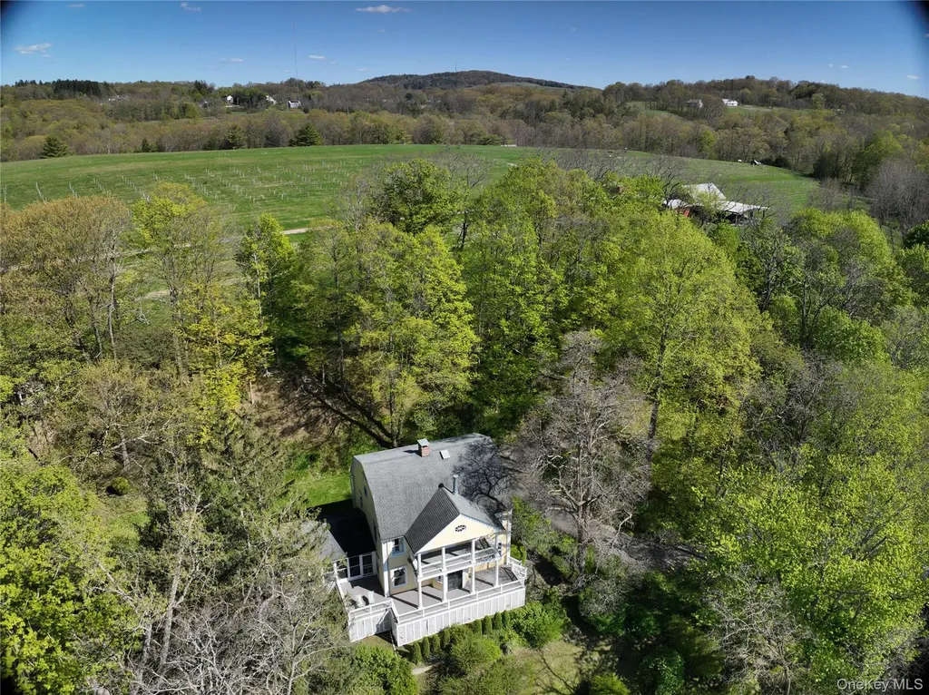 170 Greendale Road Hudson NY 12534