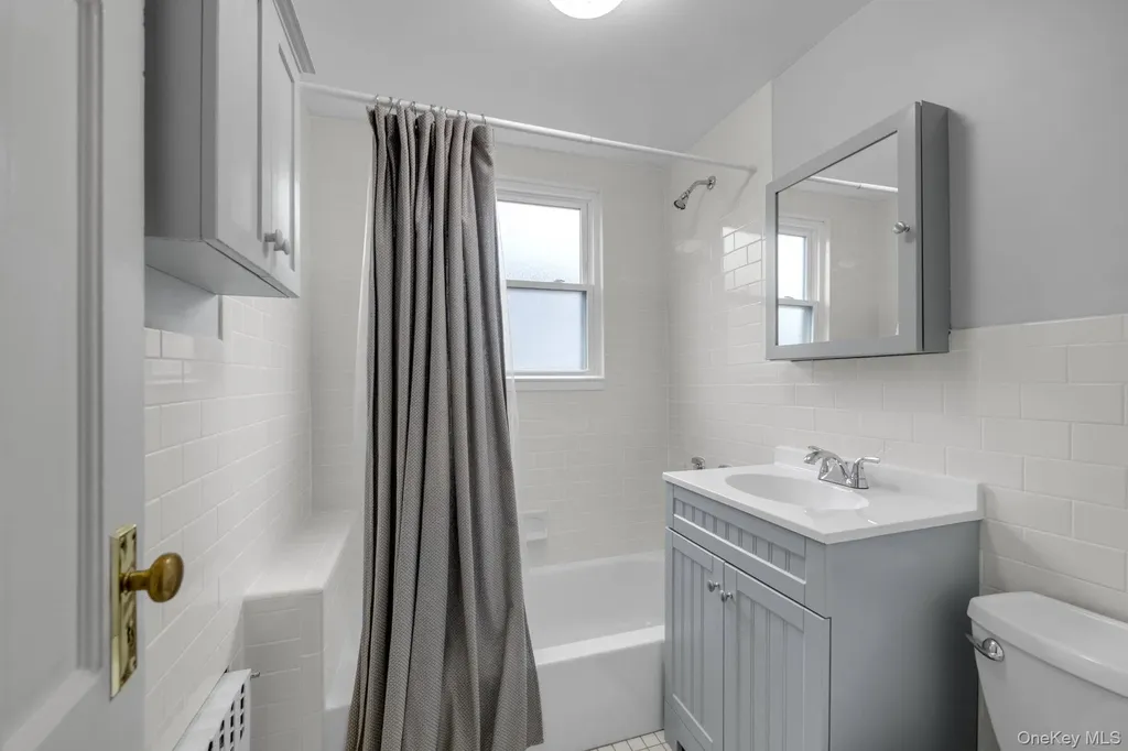 1870 Hering Avenue Bronx NY 10461