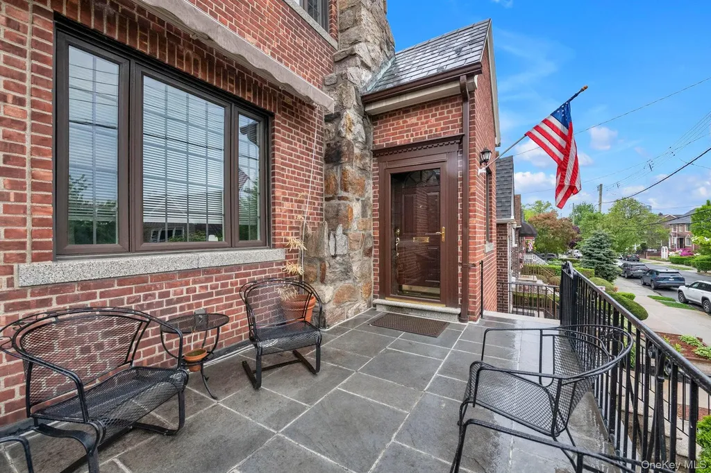 1870 Hering Avenue Bronx NY 10461