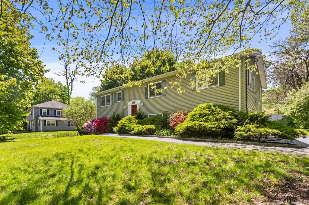 3755 Seymart Place Shrub Oak NY 10588
