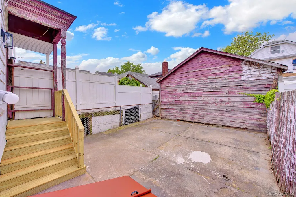 43-44 164th Street Flushing NY 11358