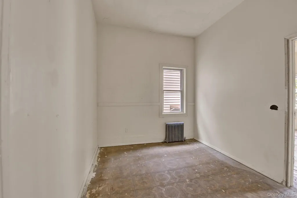 43-44 164th Street Flushing NY 11358