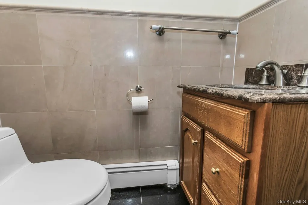 717 3rd Avenue East Northport NY 11731