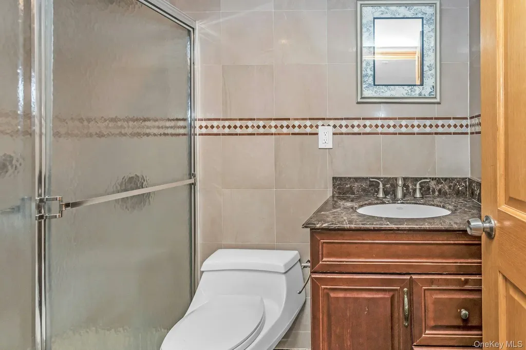 717 3rd Avenue East Northport NY 11731