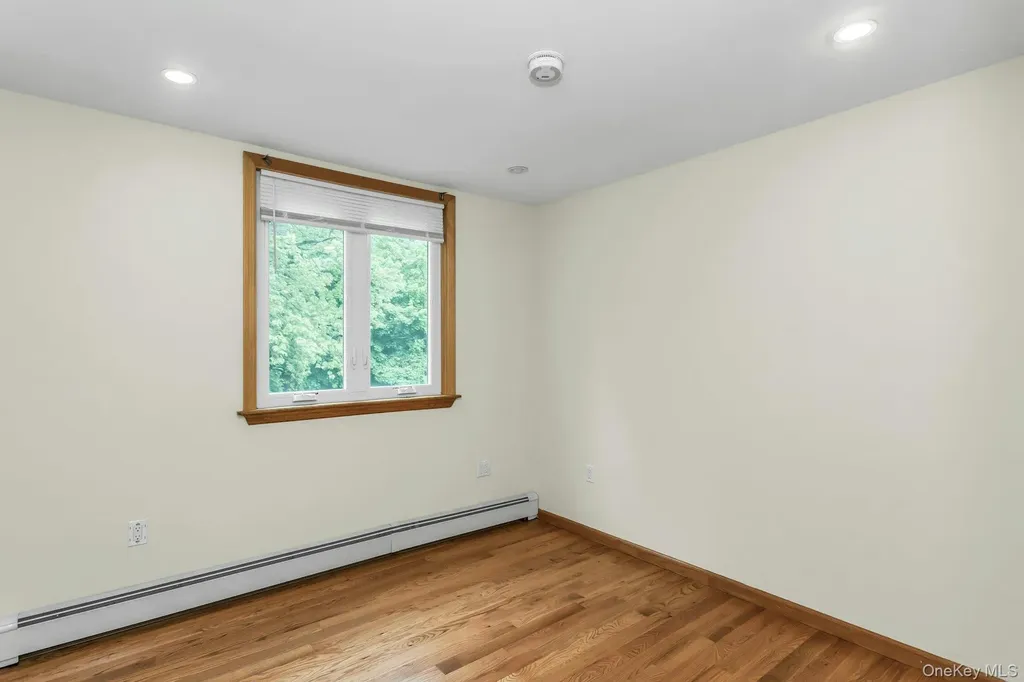 717 3rd Avenue East Northport NY 11731