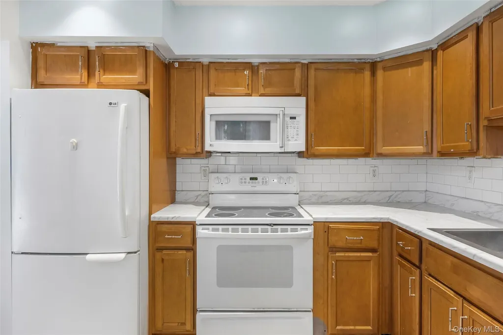 655 Middle Country Road Coram NY 11727