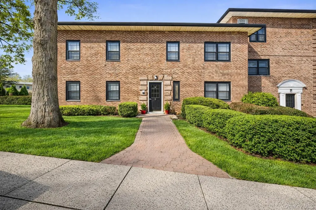 9 Manchester Road Eastchester NY 10709